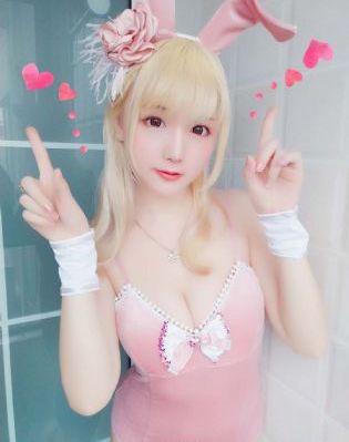 隔壁姐妹们