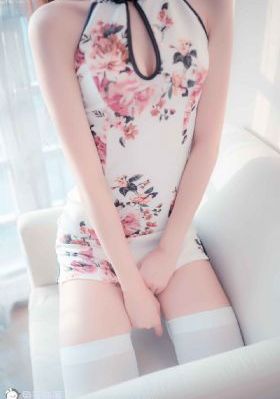丫鬟双乳伺候泄欲