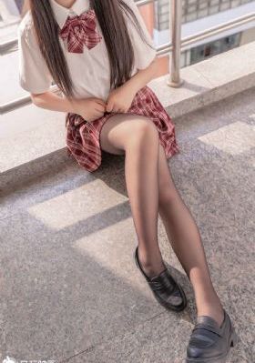 裙子底下的野兽
