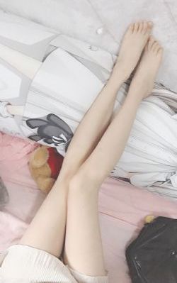 受被卖给乡下糙汉中年攻双性
